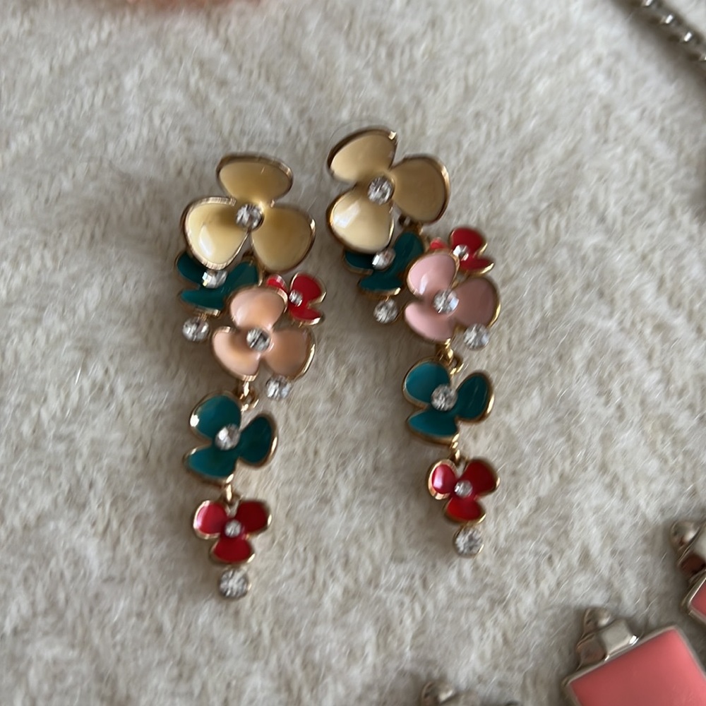 Jewelry bundle - Picture 4 of 16